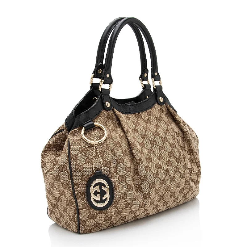 Ladies Gucci shoulder bags with a magnetic - closure flapGucci GG Canvas Sukey Medium Tote (SHF-VHUhKL)