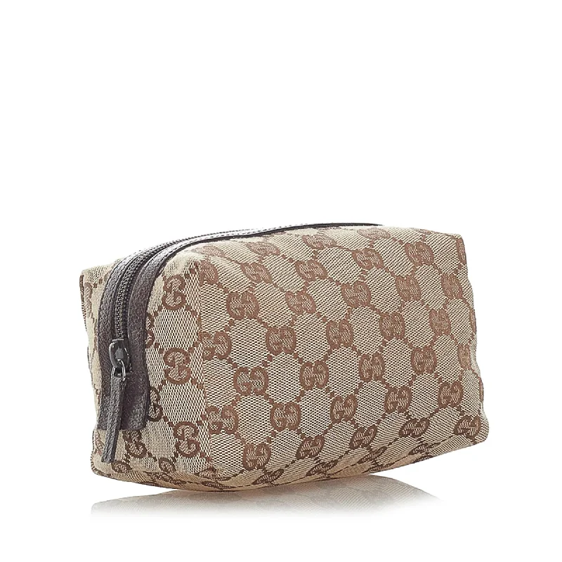 Women Gucci bags with a chain - link trim and a leather bodyGucci GG Canvas Cosmetic Pouch (32430)