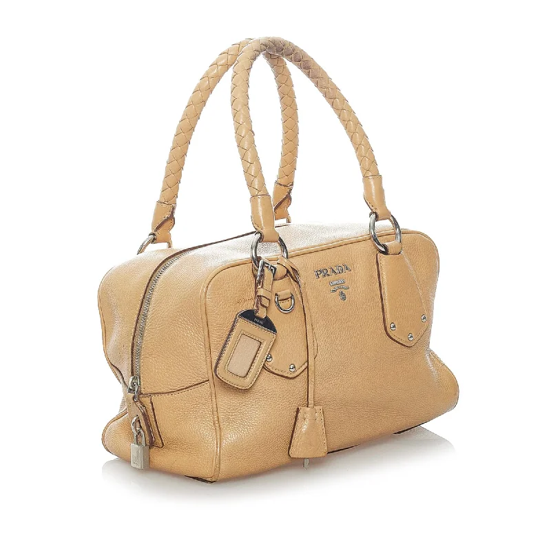 Ladies Prada Galleria bags with a textured leather surface for a more tactile lookPrada Leather Handbag 30924