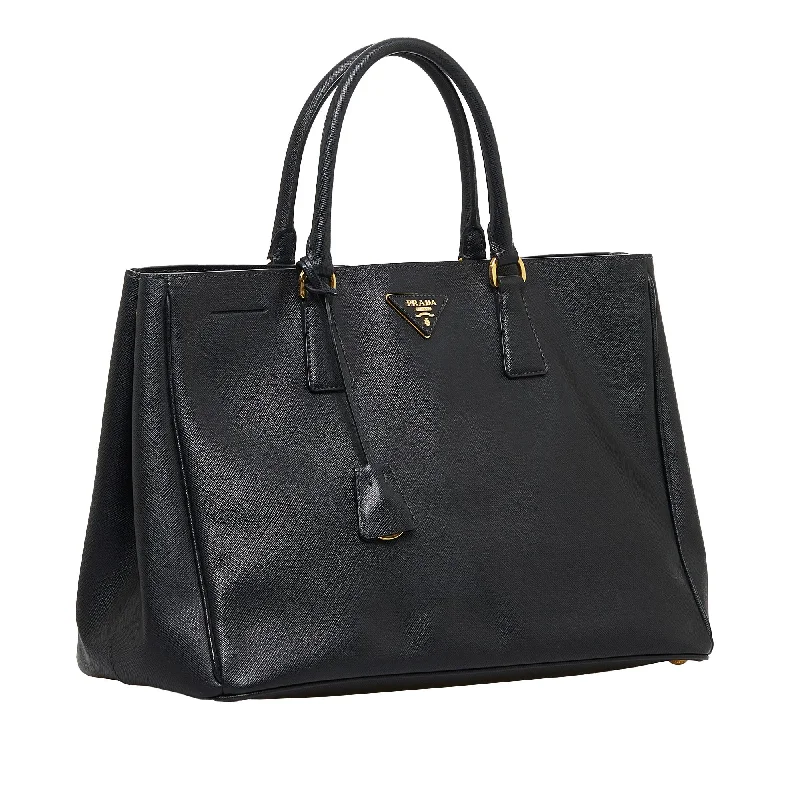 Prada bags with a back - zip pocket for storing valuables securelyPrada Medium Saffiano Lux Galleria ZbT6qE