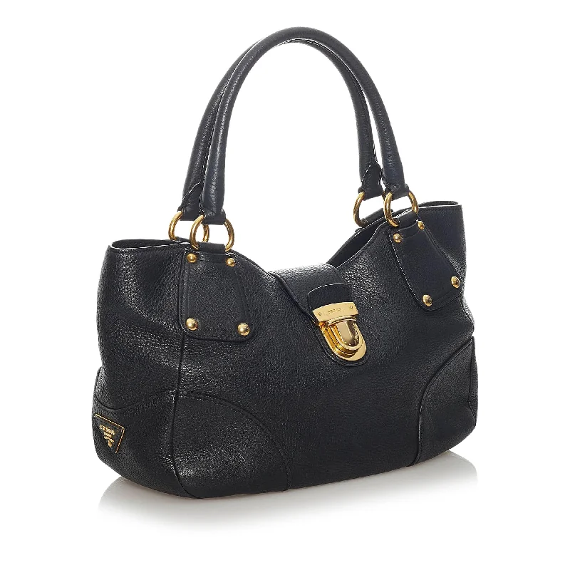 Prada handbags with a patent - leather finish for a shiny and sophisticated appearancePrada Leather Handbag 29091