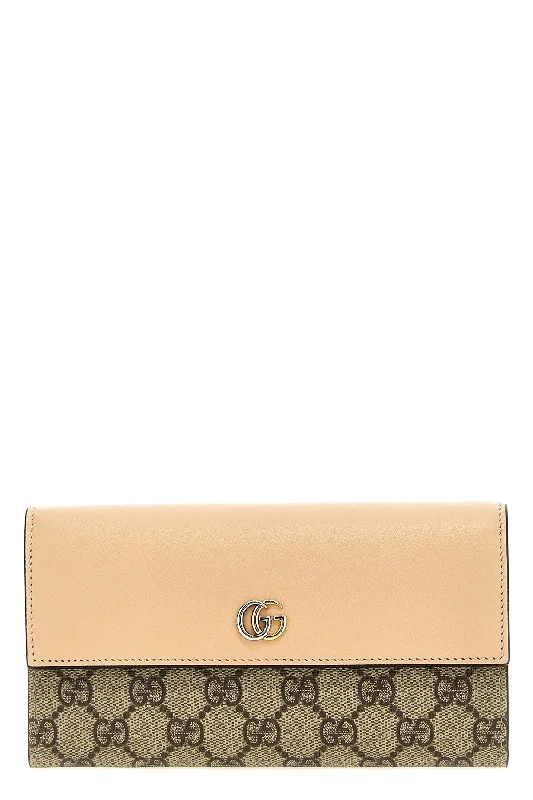 Gucci tote bags for women with a printed Gucci logoGucci Women 'Gg' Wallet