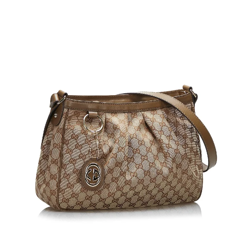 Women Gucci bags with a detachable mobile phone holderGucci GG Canvas Sukey Crossbody Bag (SHG-hjOHd7)