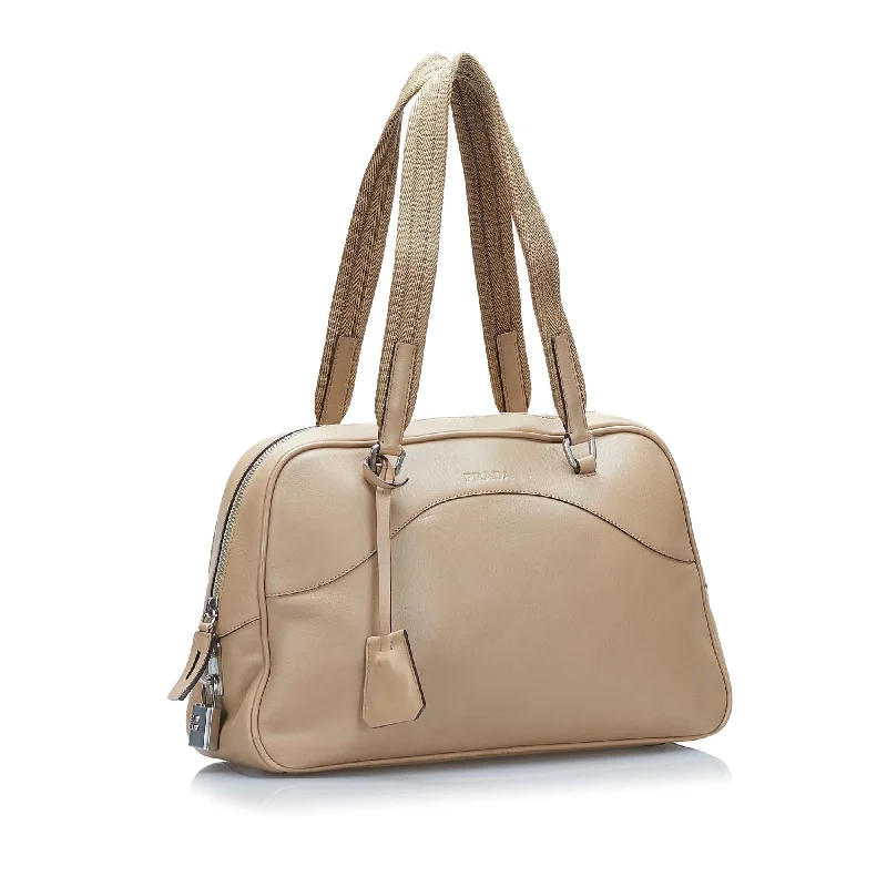 Prada handbags with a patent - leather finish for a shiny and sophisticated appearancePrada Leather Shoulder Bag 37928