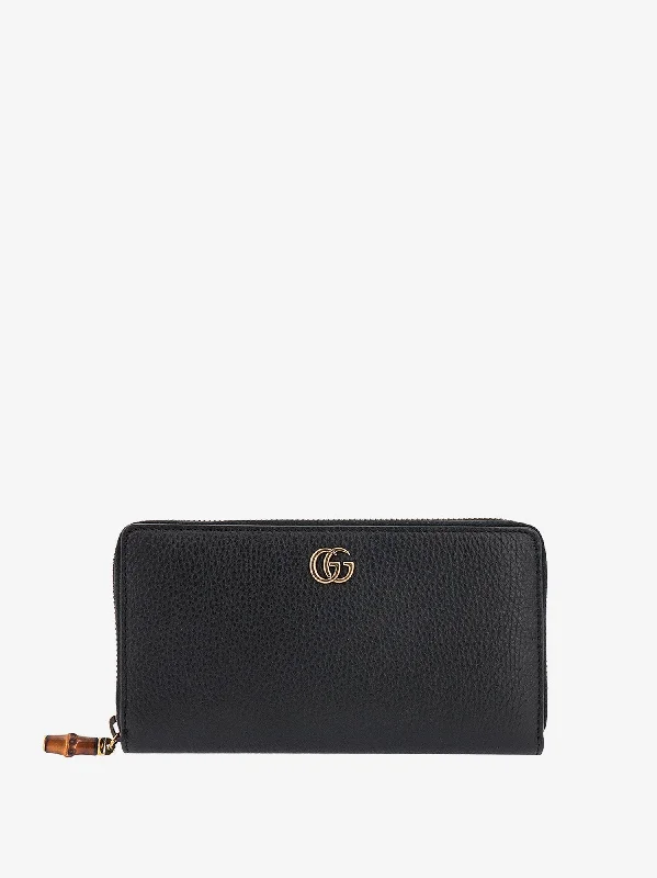 Gucci tote bags for women with a double - handle designGucci Woman Gucci Woman Black Wallets