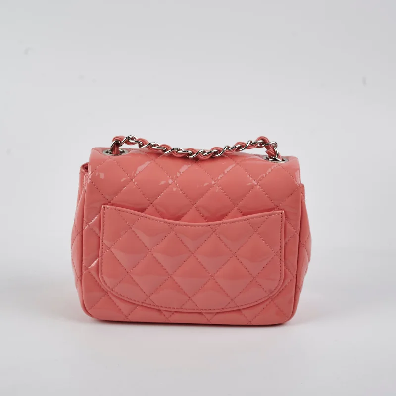 Chanel Designer Handbag with Unique DesignChanel Classic Flap Square Patent Pink - Series 21