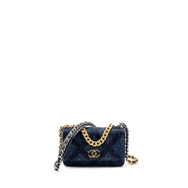 Chanel Limited Edition Handbag for CollectorsChanel 19 Wallet on Chain Denim Blue Multicolour Hardware (Microchip)