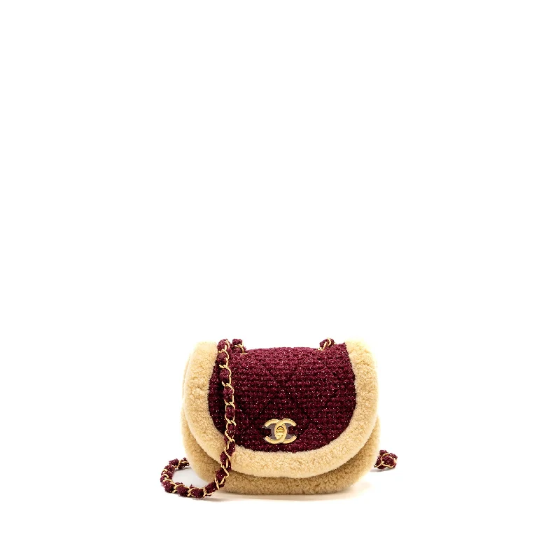 Chanel Classic Flap Bag for Evening PartyChanel 22K Mini Messenger Flap Bag Shearling/Tweed Burgundy/Beige GHW (Microchip)