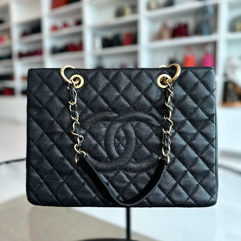 Chanel All - Match Handbag for Versatile StylingGST Caviar Grand Shopping Tote Black GHW