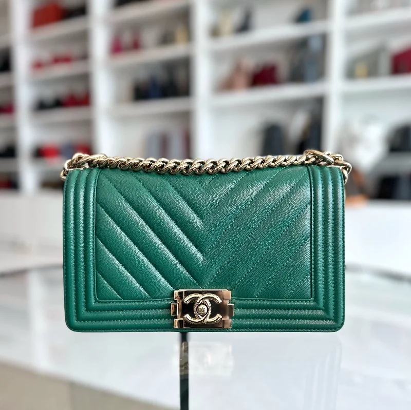 Chanel All - Match Handbag for Versatile Styling*Series 30* Caviar Boy Old Medium 25CM Leboy Emerald Green LGHW No 30