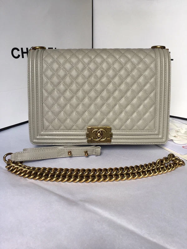 Chanel Lightweight Handbag for Daily ErrandsWF - Chanel Bags - 1678