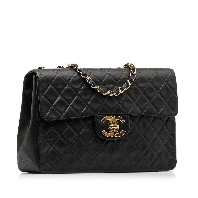 Chanel Small Crossbody Bag for TravelChanel Maxi Classic Lambskin Single Flap (7MuYXe)