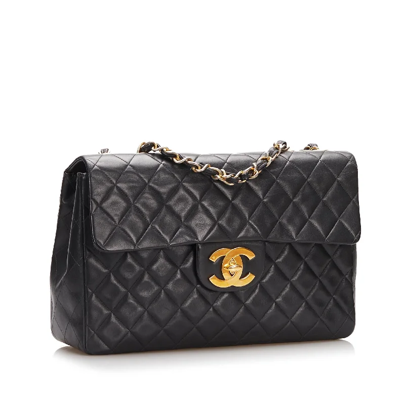 Chanel Luxury Handbag for High - End EventsChanel Maxi Classic Lambskin Single Flap (bKU9pk)