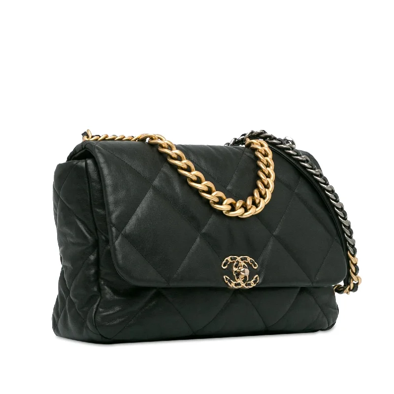 Chanel Luxury Handbag for High - End EventsChanel Maxi Lambskin 19 Flap (xugRcp)