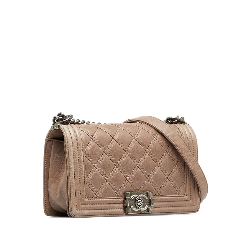 Chanel Luxury Handbag for High - End EventsChanel Medium Aged Calfskin Double Stitched Boy Flap (VHjdd9)