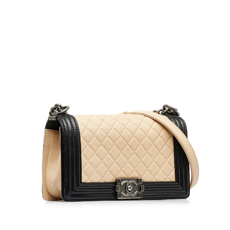 Chanel All - Match Handbag for Versatile StylingChanel Medium Bicolor Boy (48d4Cn)