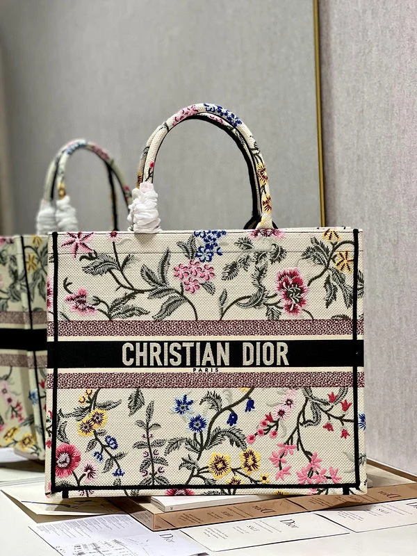 Christian Dior bags with a side - pocket for holding a water bottleDior Bag