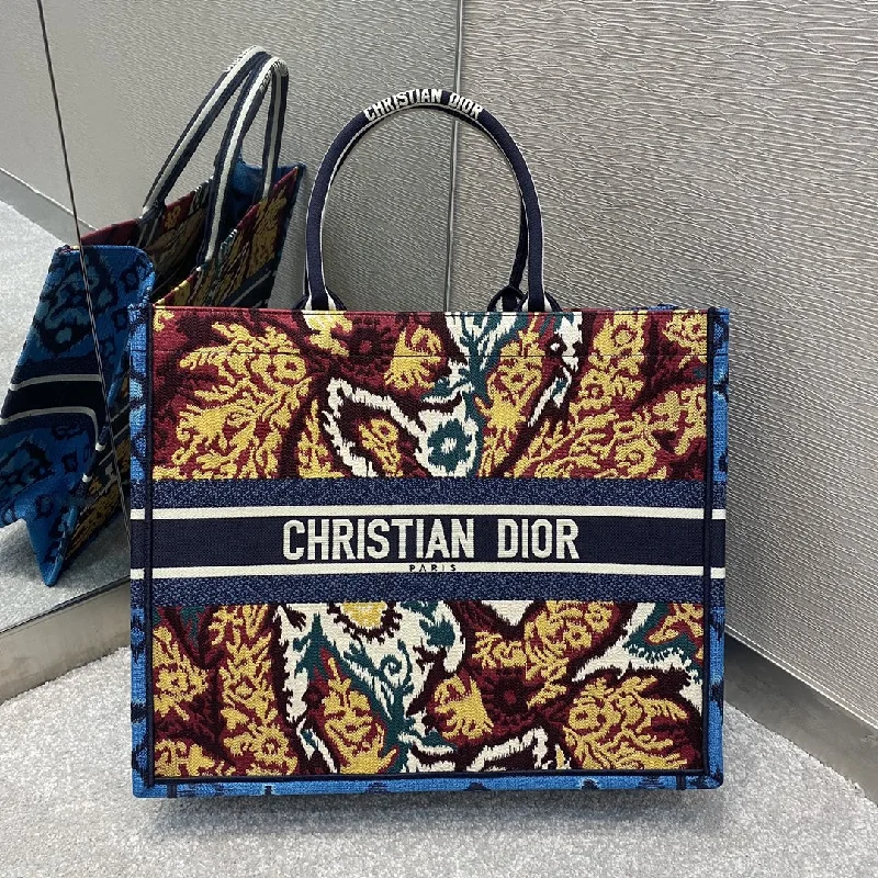 Christian Dior tote bags with a double - handle and shoulder - strap optionChristian Dior Large Book Tote Paisley