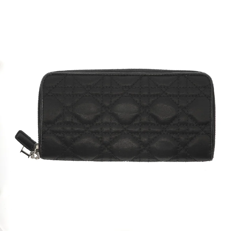 Christian Dior bags with a detachable coin purse insideCHRISTIAN DIOR Wallet in Black Fabric