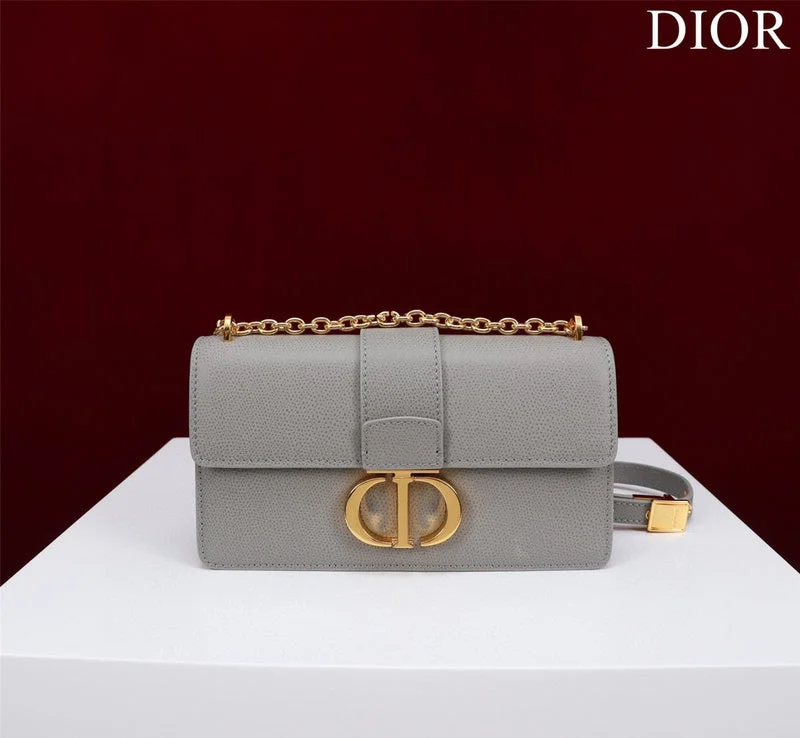 Christian Dior Saddle bags with a distressed leather finishmakbags - Dior Bags - 1256