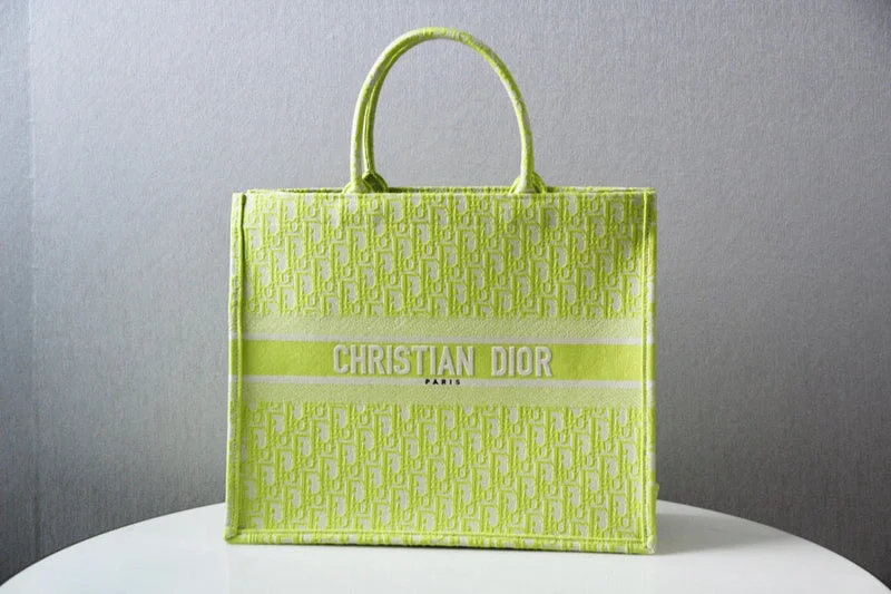 Stylish Christian Dior shoulder bags with a tassel - adorned zippermakbags - Dior Bags - 1322