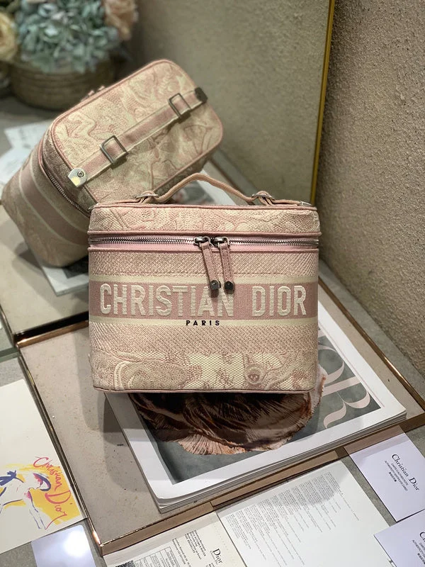 Christian Dior Saddle bags with a patent leather finish for a shiny lookmakbags - Dior Bags - 141