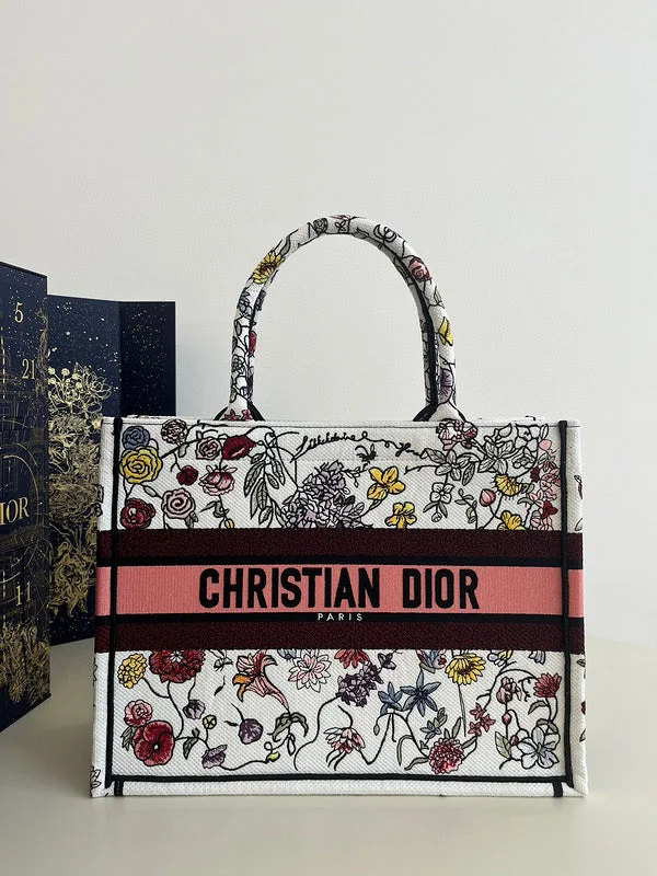 Fashion - forward Christian Dior tote bags for the modern womanmakbags - Dior Bags - 555