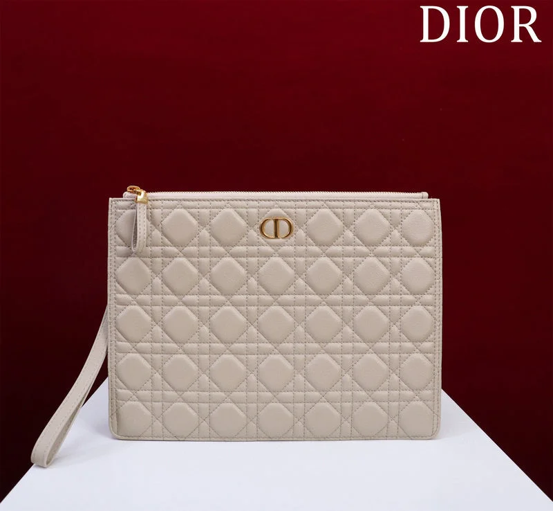 Christian Dior Saddle bags with a studded trim for a bold lookmakbags - Dior Bags - 603