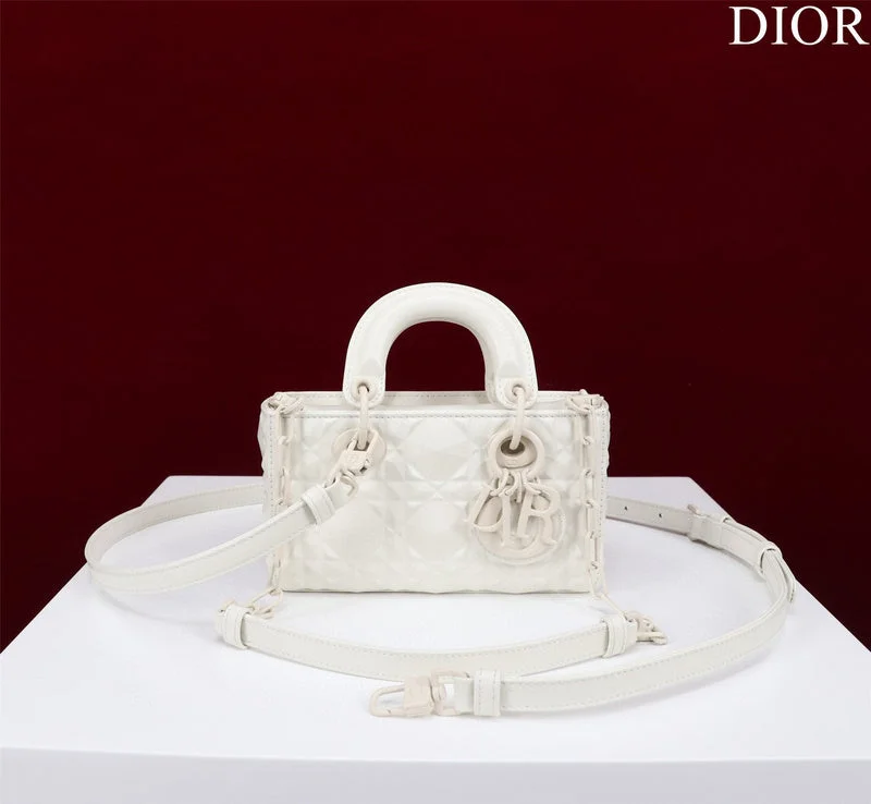 Christian Dior crossbody bags with a front - flap pocket for easy accessmakbags - Dior Bags - 654