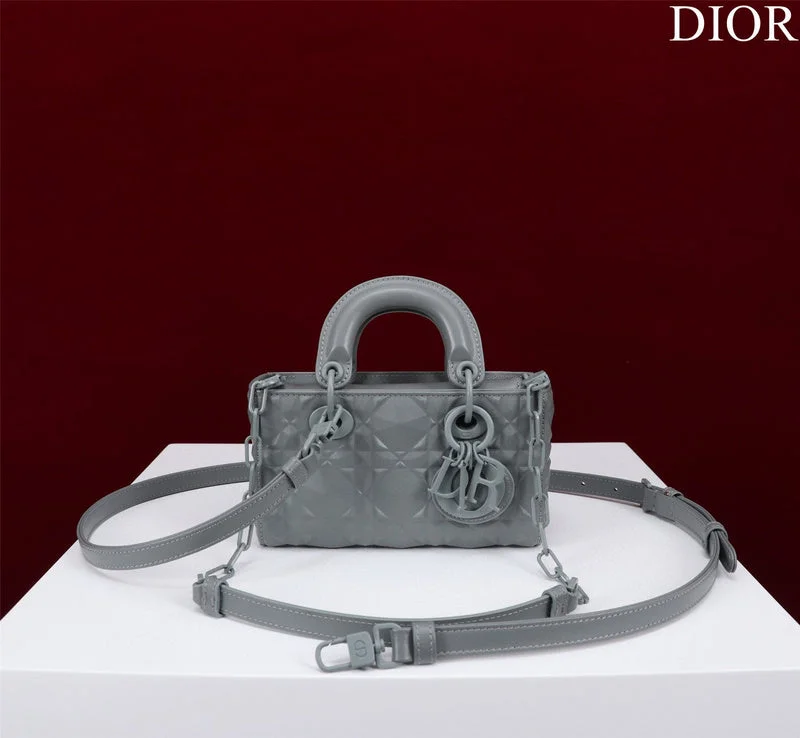 Christian Dior bags with a zip - top closure and multiple compartmentsmakbags - Dior Bags - 665