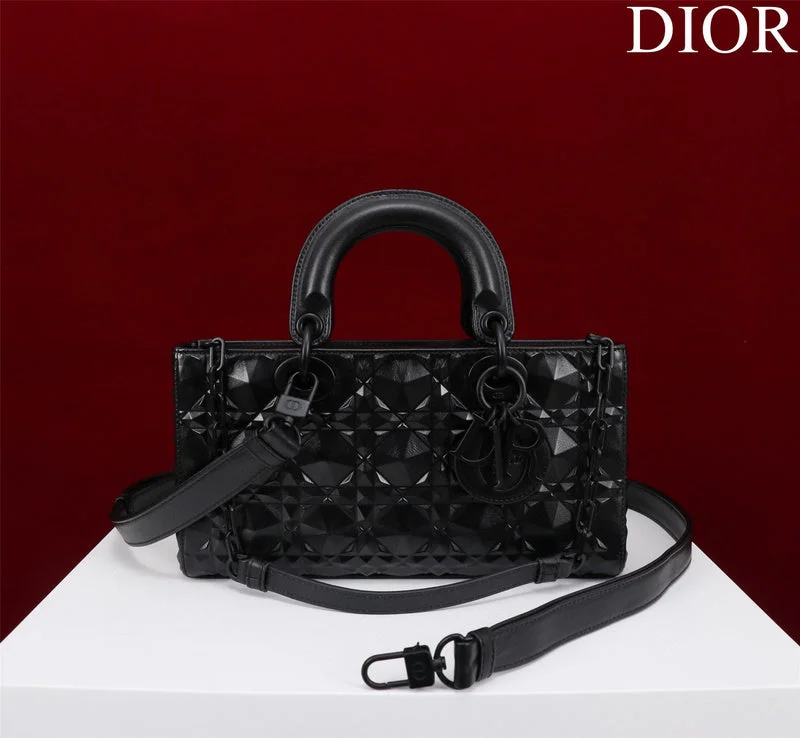 Christian Dior Saddle bags with a patent leather finish for a shiny lookmakbags - Dior Bags - 667