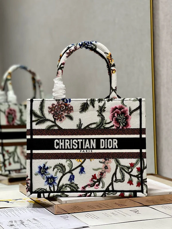 Fashion - forward Christian Dior tote bags for the modern womanWF - Dior Bags - 1217